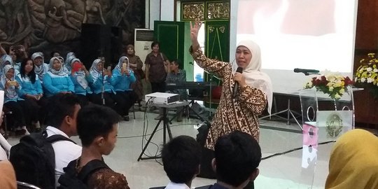 Pendapat Khofifah soal Agus Gumiwang dan Kemensos tiga kali ganti menteri