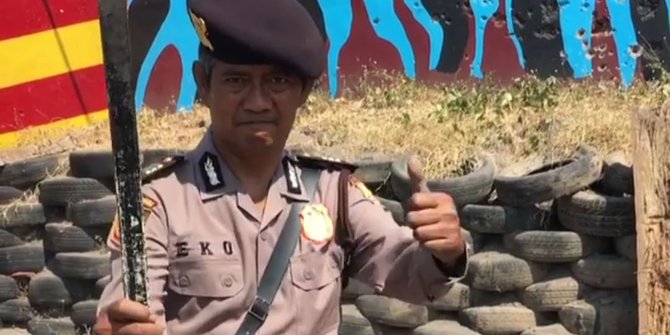 Mengenal sosok polisi di video 'masuk Pak Eko' yang viral 