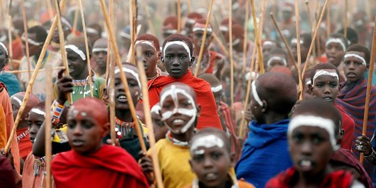 Melihat upacara kedewasaan anak-anak Suku Maasai di Kenya