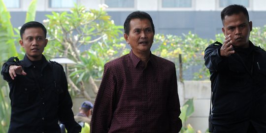 KPK jemput paksa mantan anggota DPRD Sumut Musdalifah