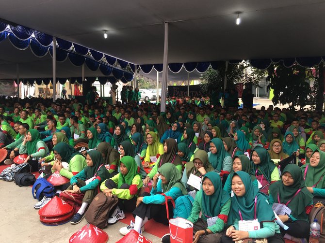 sandiaga dan zulkifli hasan di kampus muhammadiyah ciputat