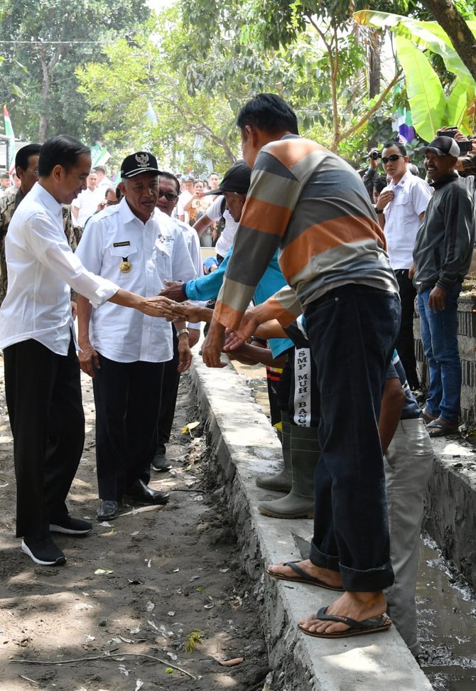 jokowi tinjau pemanfaatan dana desa di sleman