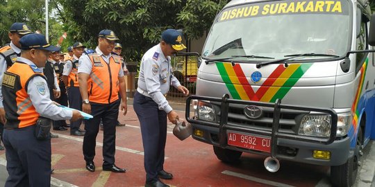 Pemkot Solo luncurkan layanan mobil derek gratis