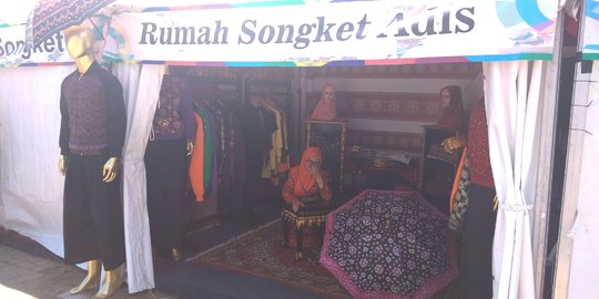 Sepi pembeli, stand Festival Asian Games di JSC pilih tutup lebih awal