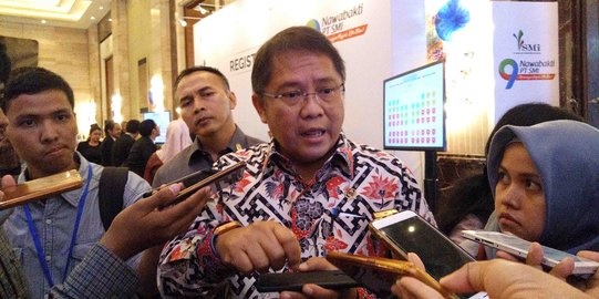 Menkominfo persilakan pendukung capres perang tagar, asal jangan baper