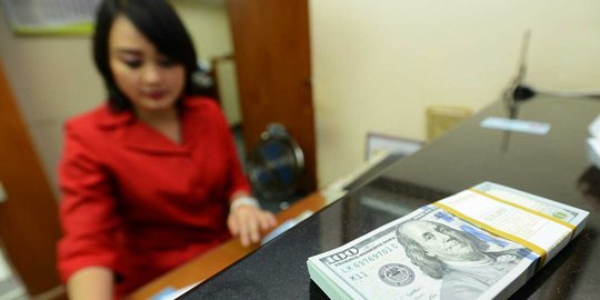 Nilai tukar Dolar tembus Rp 14.700, krisis Turki dan Argentina jadi sebab