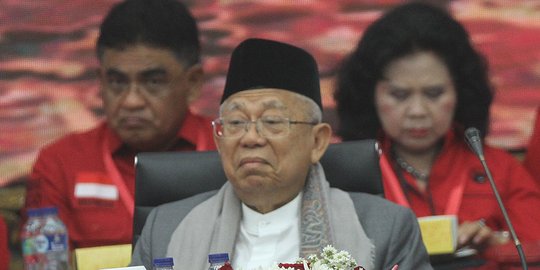 Bagi tugas dengan Jokowi, Ma'ruf Amin dekati pemilih santri milenial