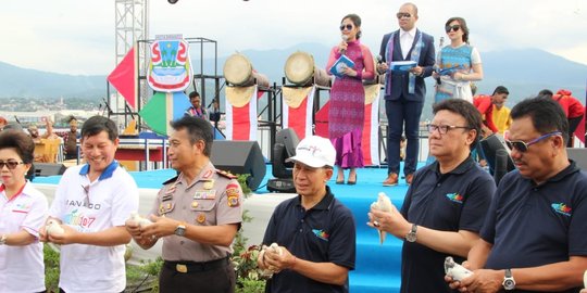 Indahnya keberagaman di Manado Fiesta 2018