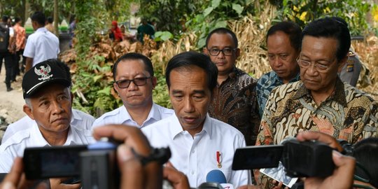 Dari tenda pengungsian di Lombok, Jokowi minta maaf tak hadir penutupan Asian Games