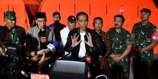 Cara Jokowi menghibur anak-anak korban gempa Lombok