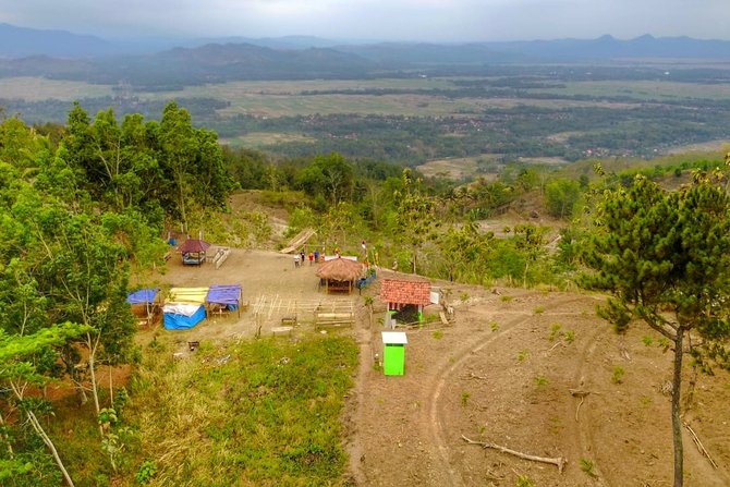 bukit wadas tumpang banyumas