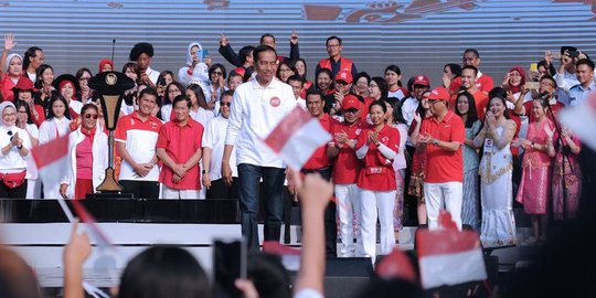 sebagai penggergaji kayu