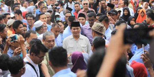 Kunjungi Lombok, Prabowo perintahkan kader Gerindra bantu korban gempa