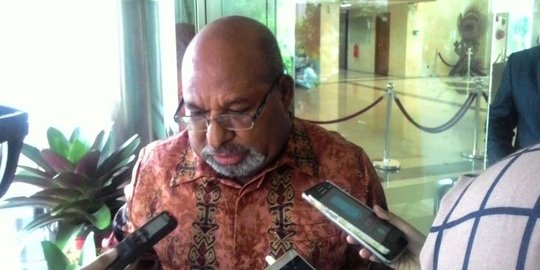 Dukungan jor-joran Gubernur Papua untuk Jokowi