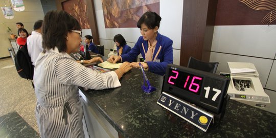 Rupiah tengah melemah, masyarakat lebih pilih menabung