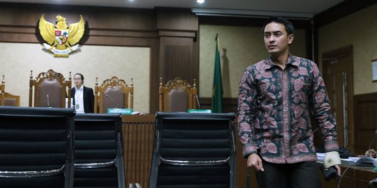 Sidang Zumi Zola, saksi ini bakar catatan setoran kontraktor saat tahu OTT KPK