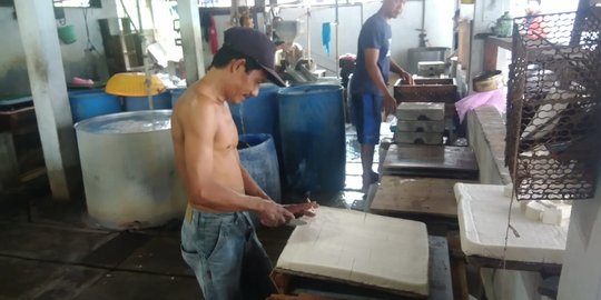 Tak cuma di Bekasi, ukuran tahu-tempe di Gunungkidul dikurangi imbas Rupiah anjlok