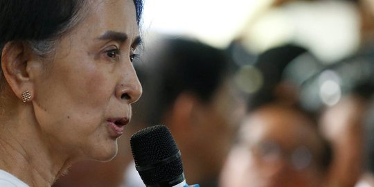 Bungkamnya Aung San Suu Kyi ketika dua jurnalis Reuters divonis penjara tujuh tahun