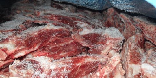Pelemahan Rupiah bikin harga daging beku melejit hingga Rp 100.000 per Kg