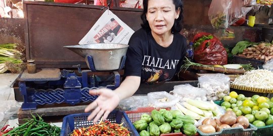 Harga jual cabai dan bawang merah di Bekasi mengalami penurunan