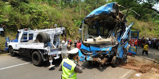 Penampakan bis yang tewaskan 21 penumpang di Sukabumi