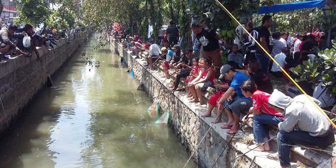 Sempat dikritik, acara mancing relawan Jokowi tetap digelar di Selokan Mataram