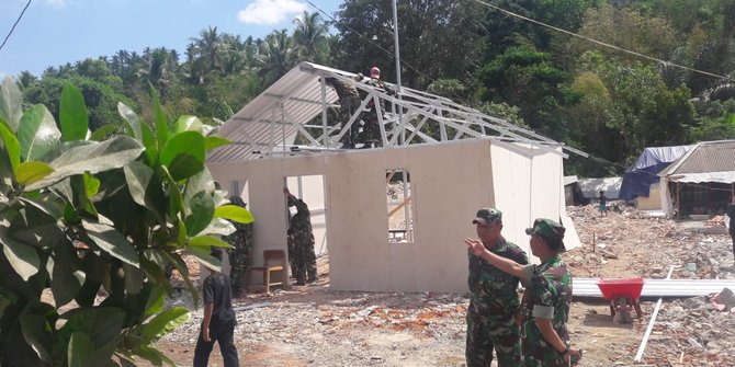 TNI buat rumah hunian sementara di Lombok, biaya cuma Rp 