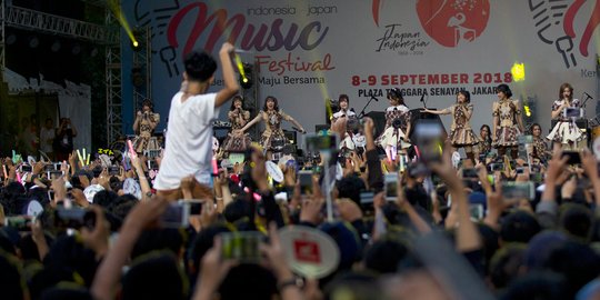 Serunya kolaborasi JKT48 dan AKB48 di Indonesia - Japan Music Festival 2018