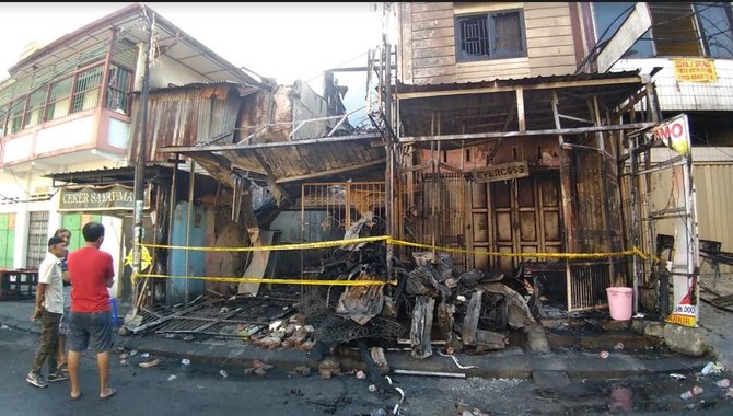 kebakaran rumah tewaskan ibu dan dua anak