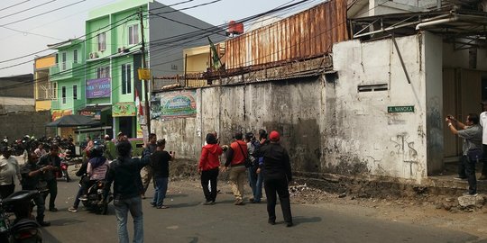 Sempat mangkir, mantan Sekda Depok Harry Prihanto diperiksa soal korupsi Jl Nangka