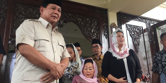 Disanjung kemampuannya, Yenny Wahid balas memuji 'Prabowo aset bangsa'