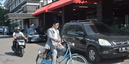 jokowi ridwan kamil minta sandi ngaca rev1