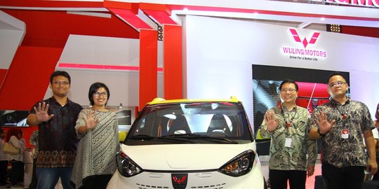 Wuling Motors pamerkan kendaraan 'mini' ramah lingkungan di GIIAS Surabaya