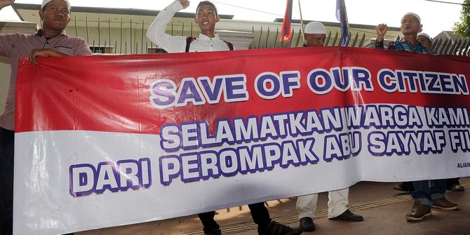 Tiga WNI yang diculik Abu Sayyaf tahun lalu di Sabah akhirnya dibebaskan