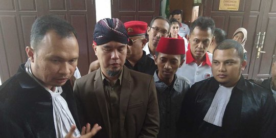 Orang ini ngaku bertanggung jawab atas cuitan ujaran kebencian Ahmad Dhani