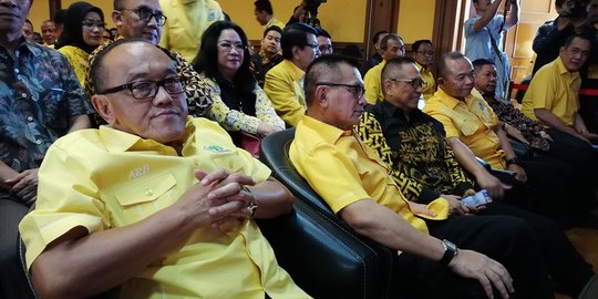 Ingatkan Golkar, Ical sebut rekan koalisi di Pilpres saingan di Pileg