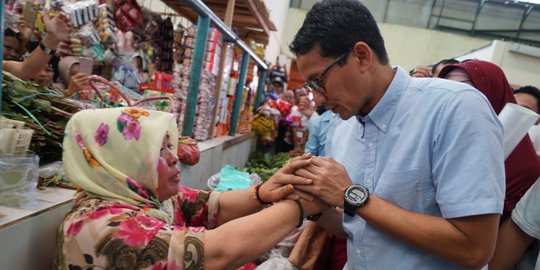 Sandiaga: Penjual sayur menangis ke saya, cerita sulit dapat untung