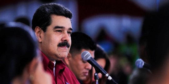 Nicolas Maduro makan steak saat rakyat Venezuela kelaparan