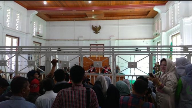 sidang abu tour