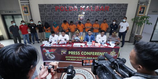 Polda Kalbar gagalkan pengiriman 32 calon TKI asal Sulsel ke Malaysia