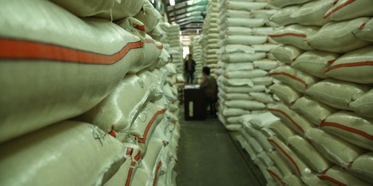 Data impor beras masih tunggu BPS