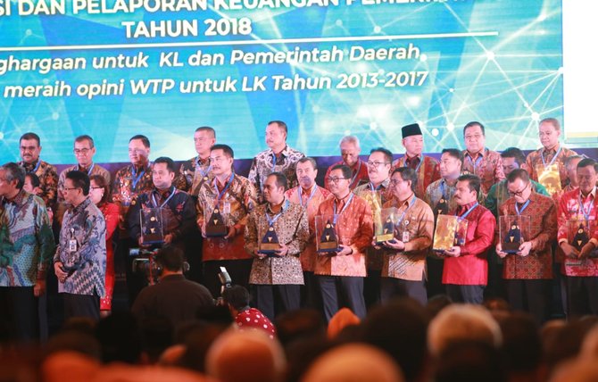 5 kali wtp bupati siak terima penghargaan menkeu