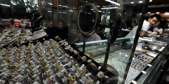 Harga emas hari ini bertahan di posisi Rp 663.000 per gram