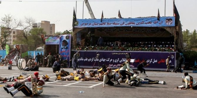 Pasukan tentara diserang saat parade, Iran janji akan balas dendam ke AS dan Israel