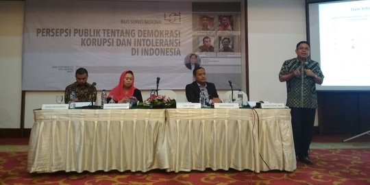 Polisi, pengadilan dan lembaga pelayanan publik rawan korupsi