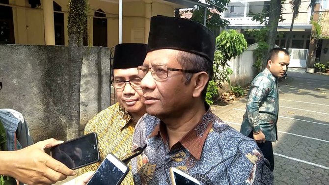 mahfud md di kediaman gus dur