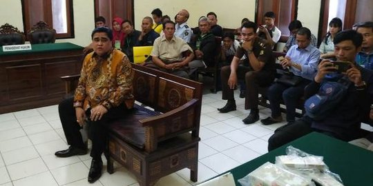 Di Sidang Kanjeng Dimas Si Raja Pengganda Uang Janji Kembalikan Uang Korban