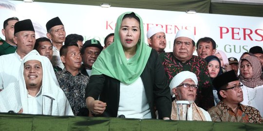 Yenny Wahid dukung Jokowi, PKS ajak NU dan Muhammadiyah netral di Pilpres