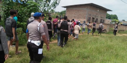 Dua kelompok bentrok di Deli Serdang, empat rumah dirusak