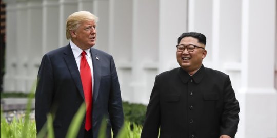Trump sebut surat terbaru dari Kim Jong-un karya seni yang indah